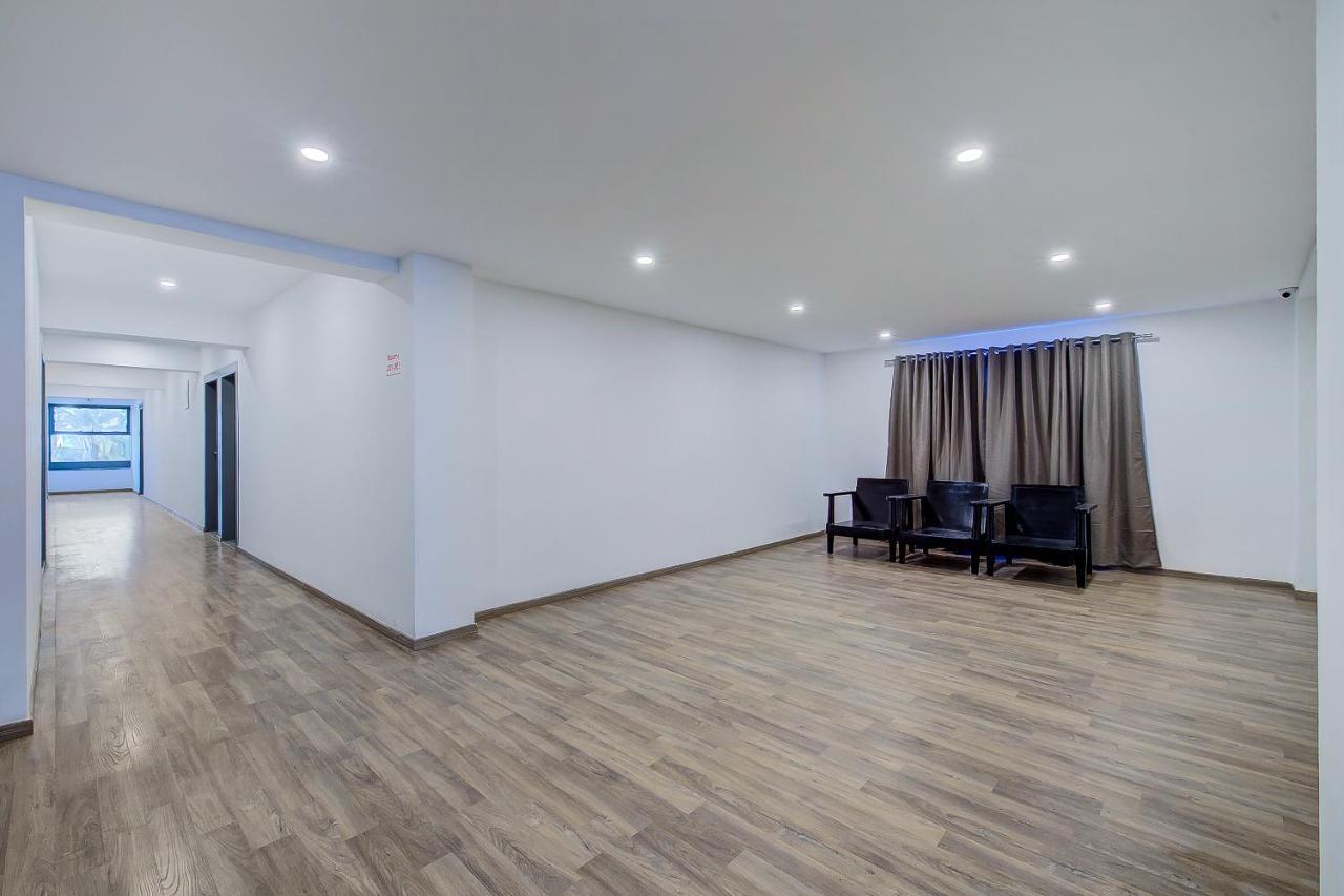 Отель Oyo Townhouse 048 Hadapsar Phursungi Экстерьер фото